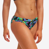 Slip înot Femei Funkita Sports Brief - Paradise Please
