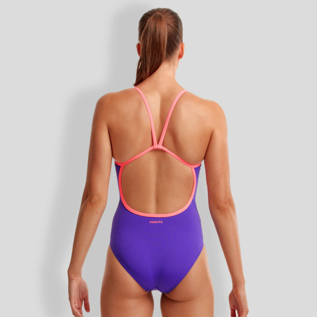 Costum înot Femei Funkita Single Strap One Piece - Purple Punch