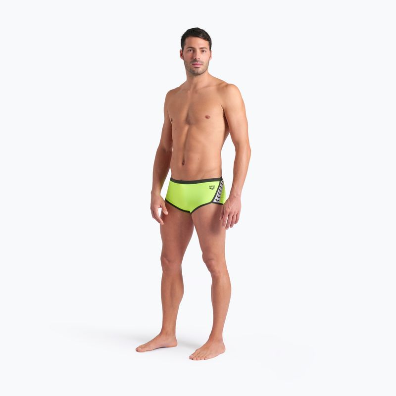 Slip înot bărbați Arena Icons Swim Low Waist Short (lime/dark)